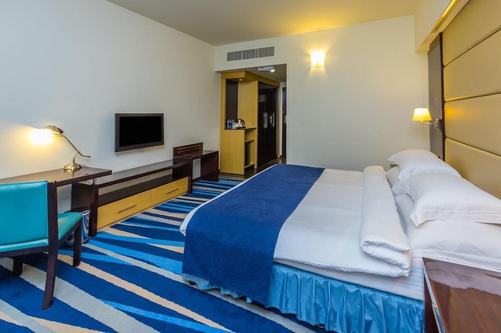 Nehal Hotel Абу-Даби Экстерьер фото