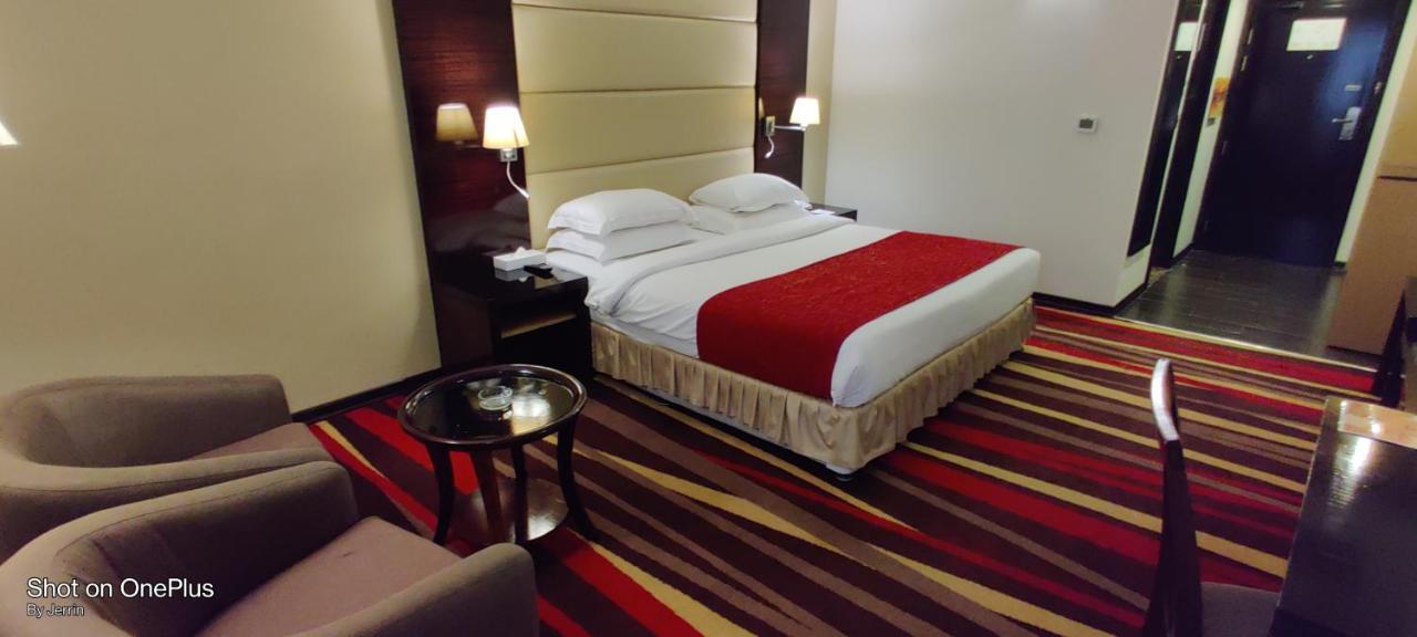 Nehal Hotel Абу-Даби Экстерьер фото