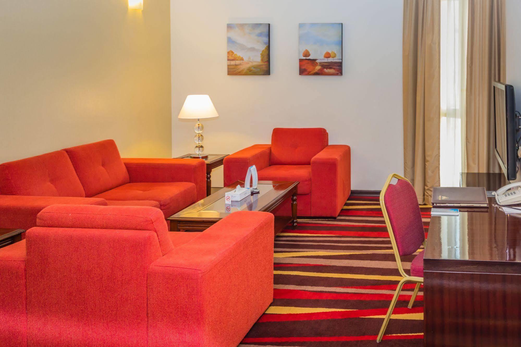 Nehal Hotel Абу-Даби Экстерьер фото